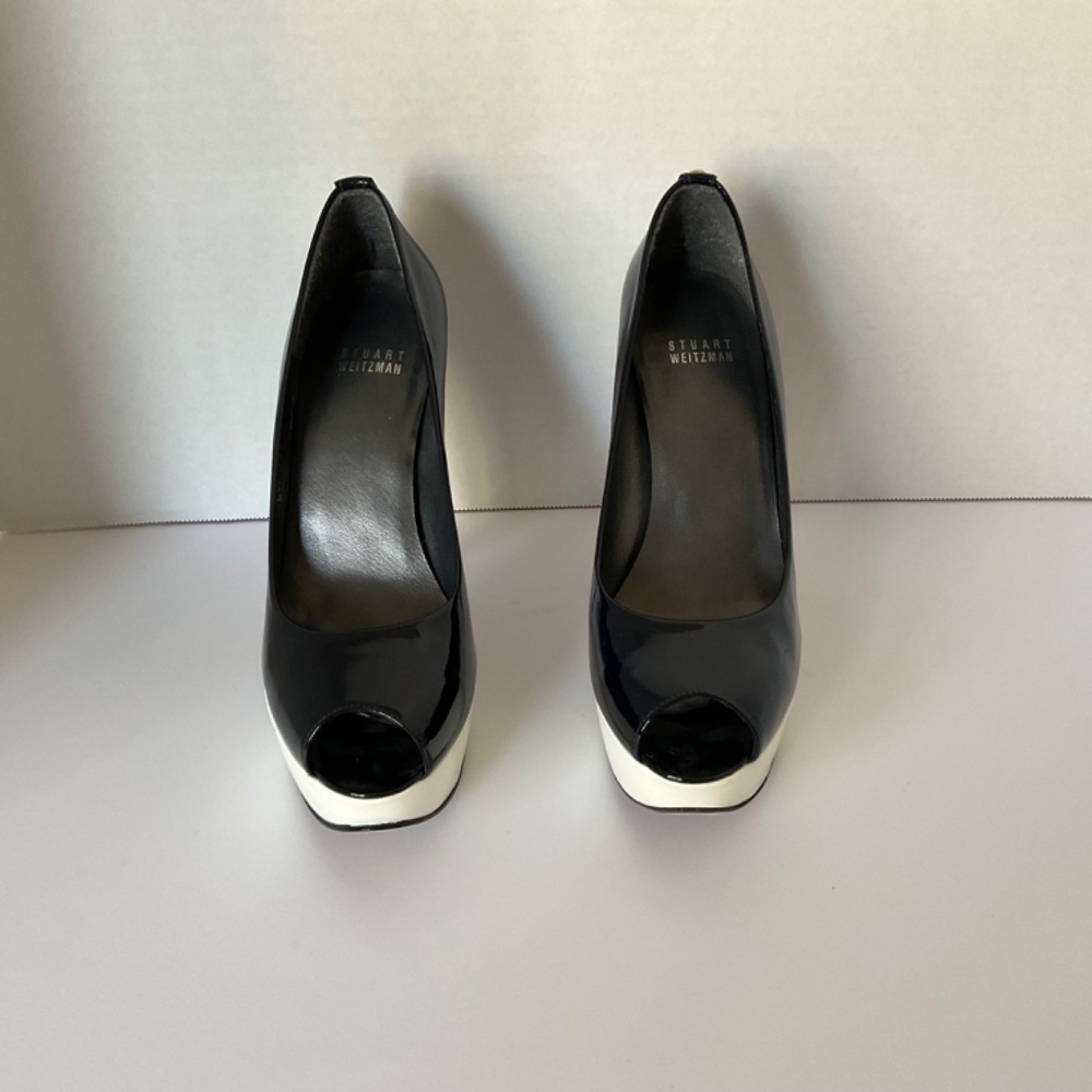 Stuart Weitzman - Picture 5 of 5